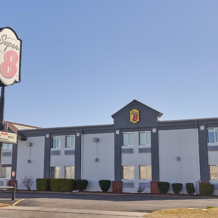 Motel Super 8 By Wyndham Wichita Airport West Kellogg Zewnętrze zdjęcie